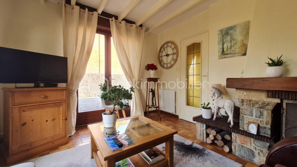 Baisse de prix ! Rare : Pavillon individuel plain-pied + 3 chambres + double garage + atelier+ jardin – 5 pièces – 3 chambres – 95 m²