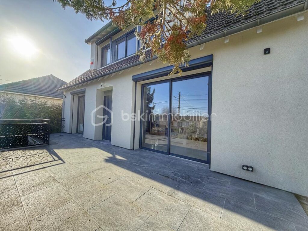 NOUVELLE PEPITE POUR POSER SES VALISES ! – 7 pièces – 4 chambres – 114 m²