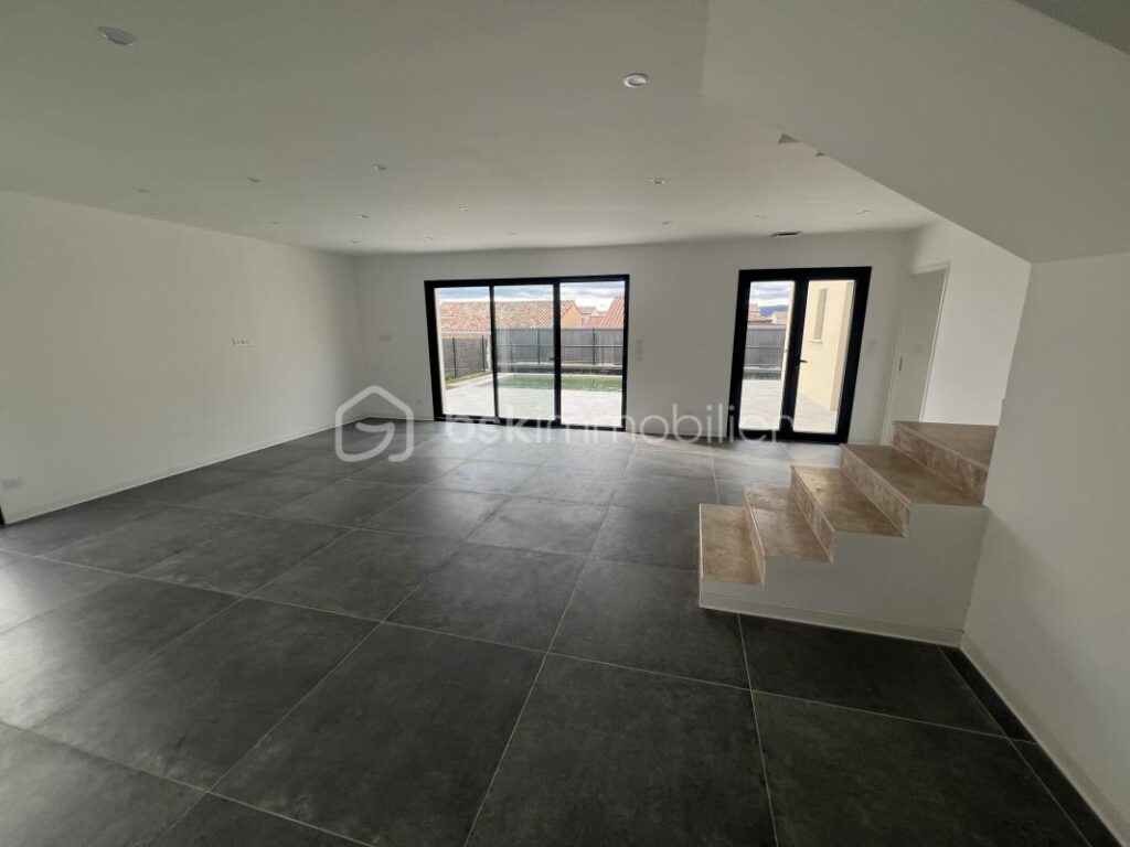 Villa contemporaine neuve 150m2 avec piscine – 6 pièces – 5 chambres – 150 m²