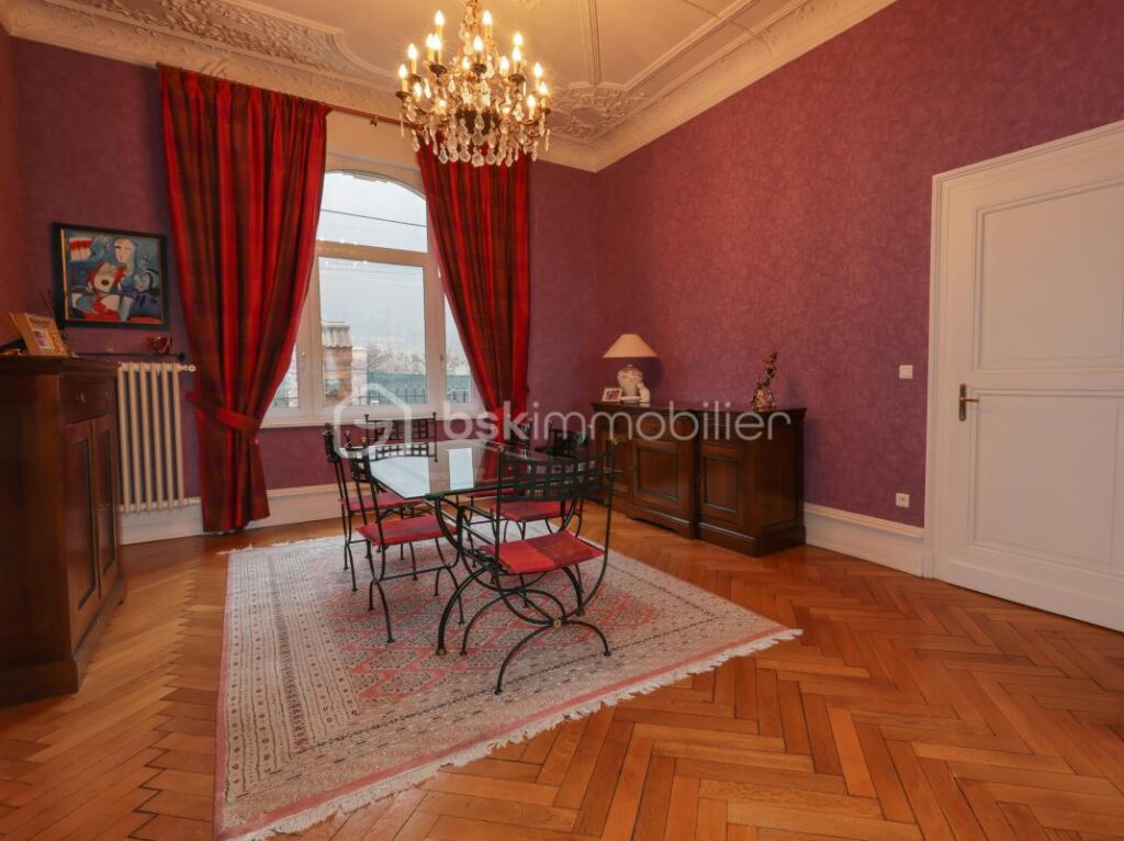 Élégante maison de maître rénovée – Proche Thionville – 8 pièces – 4 chambres – 300 m²