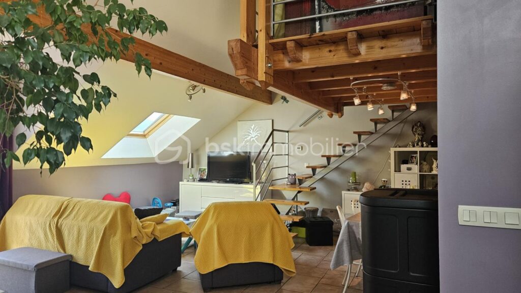 Maison de village 127 m² – 4 pièces – 3 chambres – 127 m²