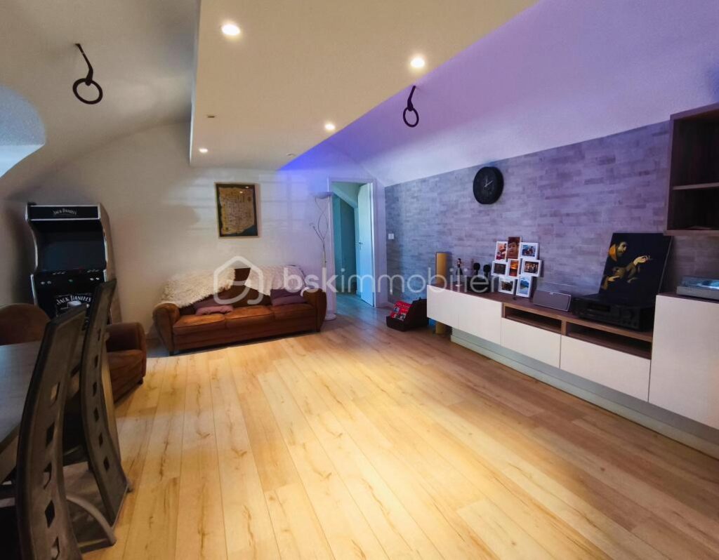 OPPORTUNITÉ IMMÉDIATE – BAISSE DE PRIX pour ce T2 rénové au Château d’Allières, proche Claix – 2 pièces – 1 chambre – 61 m²