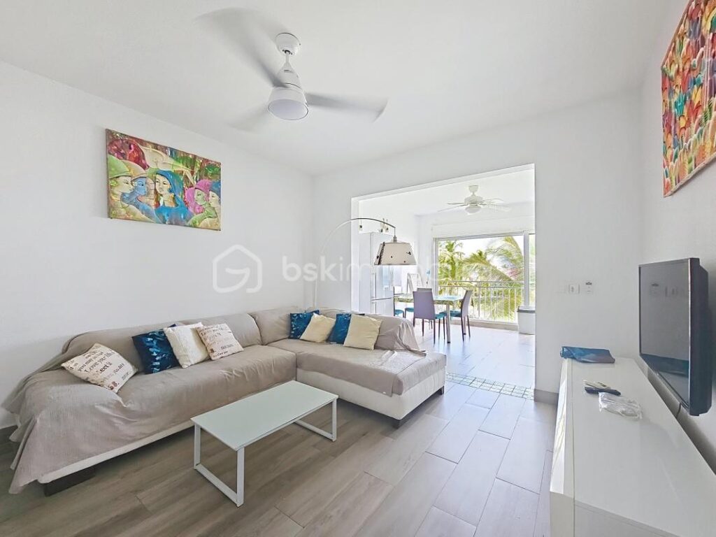 Appartement T4 74 m2 vue mer piscine – 4 pièces – 3 chambres – 73 m²