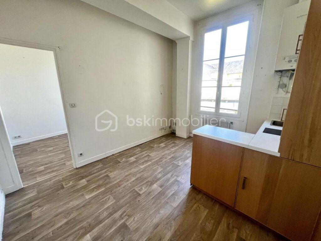 Appartement coup de cœur avec vue dégagée à Crépy-en-Valois – 2 pièces – 1 chambre – 26 m²