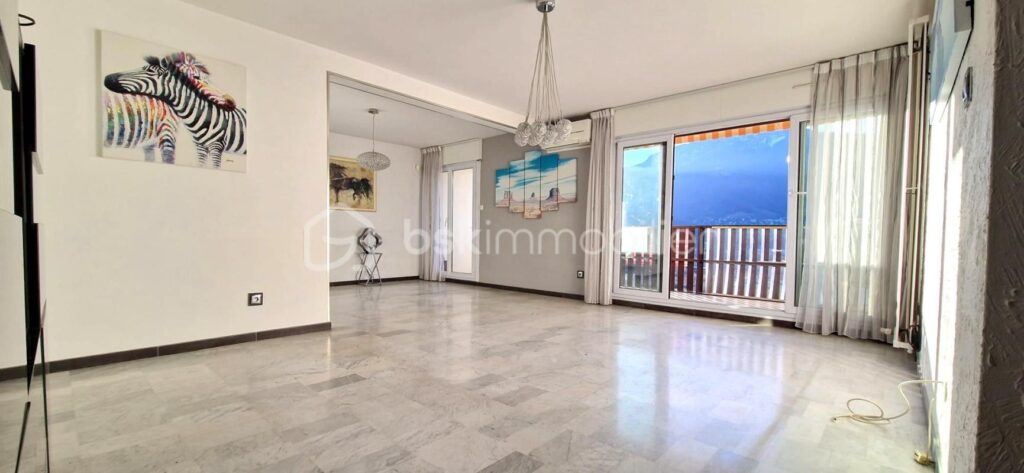 T4/ T3 – 17ème Etage – Vue Montagnes et Grenoble – Matériaux Nobles – 4 pièces – 2 chambres – 104 m²