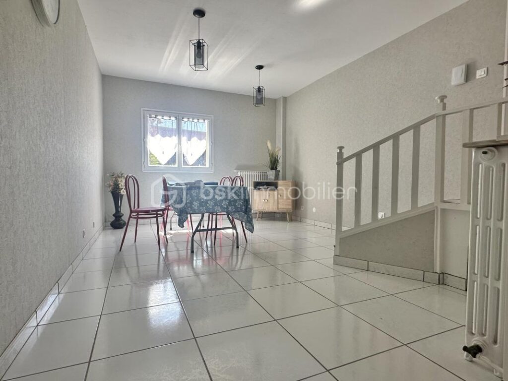 maison de campagne – 6 pièces – 4 chambres – 130 m²