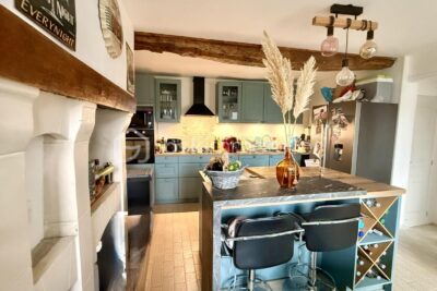 Maison de Campagne située à TERRES-DE-DRUANCE – 6 pièces – 4 chambres – 131 m²