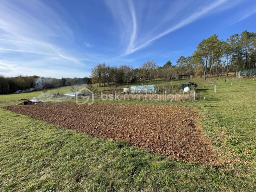 Propriété sans voisin proche, au calme absolu – 6 pièces – 4 chambres – 151 m²