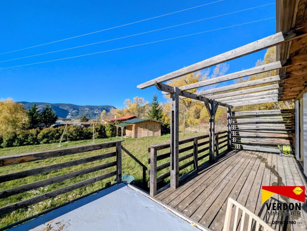 Maison de plain pied 100m² hab – 7 pièces – 3 chambres – 100 m²