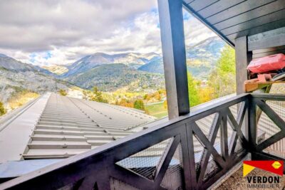 STUDIO mezzanine atypique de + de 24 m² – 1 pièce – NR chambres – 24 m²