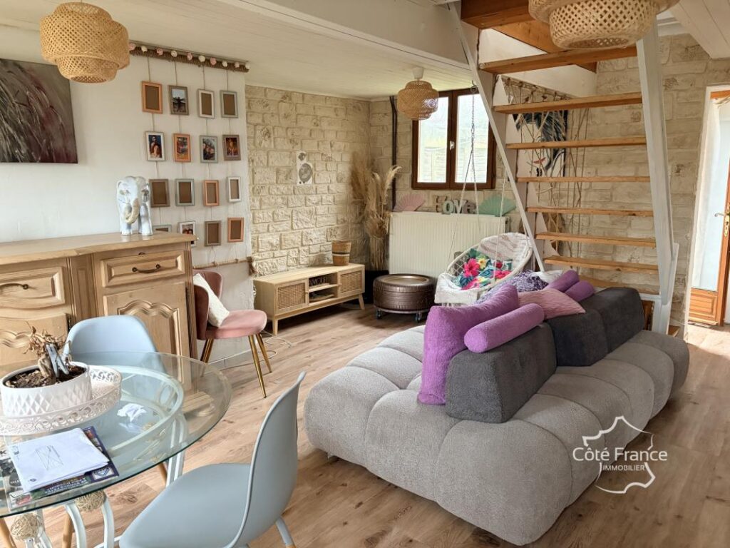 A SAISIR 02120 SAINS RICHAUMONT – 2 pièces – 1 chambre – 52 m²