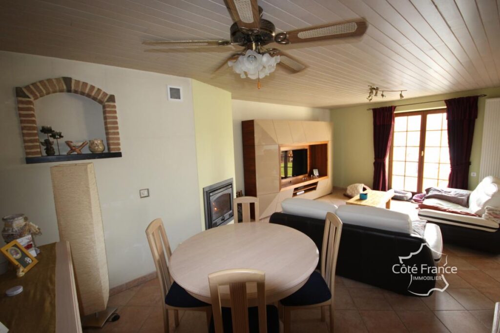 CHOOZ Maison 3 façades entièrement rénovée, belle opportunit – 3 pièces – 2 chambres – 99 m²