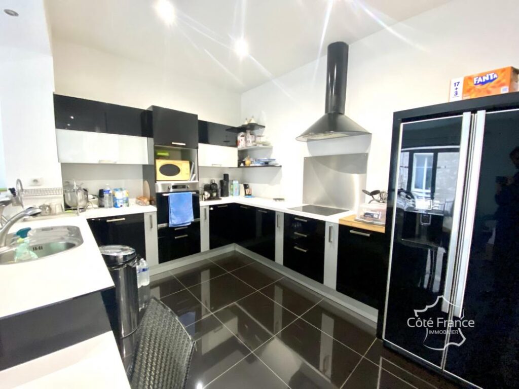 Sublime Appartement T3 – 67 m2 – vue sur Canal – Standing él – 3 pièces – 2 chambres – 67 m²