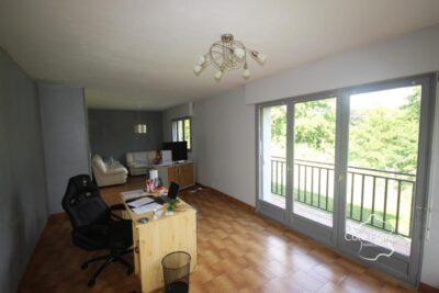 HIERGES Pavillon individuel de plain pied sur sous-sol compl – 5 pièces – 3 chambres – 135 m²