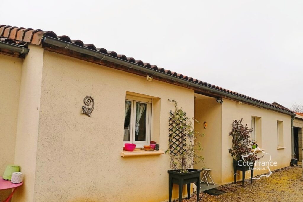 Maison de plain-pied 3 chambres, calme, forêt et commodités – 4 pièces – 3 chambres – 82 m²