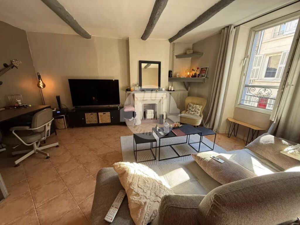 Maison de ville de type 3 d’env. 82.91 m² en R+4_Auriol – 3 pièces – 2 chambres – 82 m²
