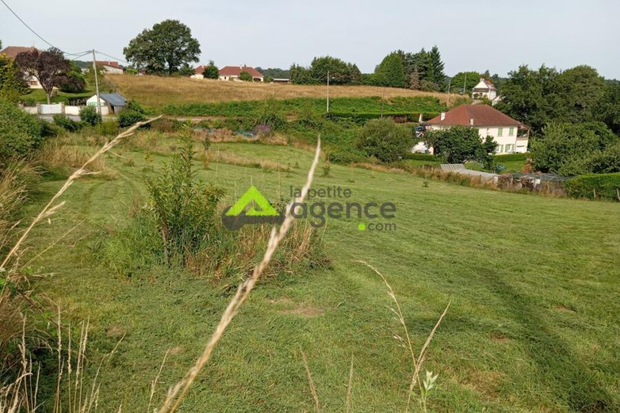 Terrain à vendre à Blessac