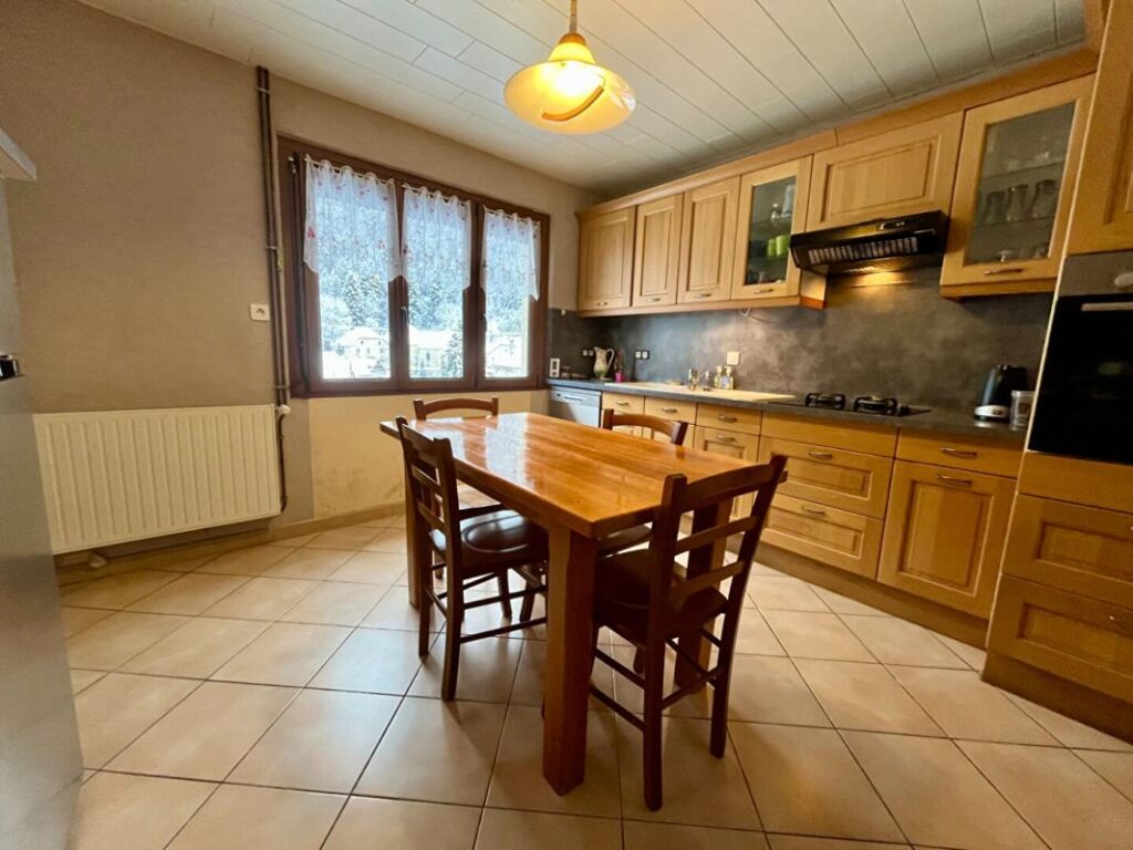 Maison Rosureux 4 pièce(s) – 5 pièces – 3 chambres – 93 m²