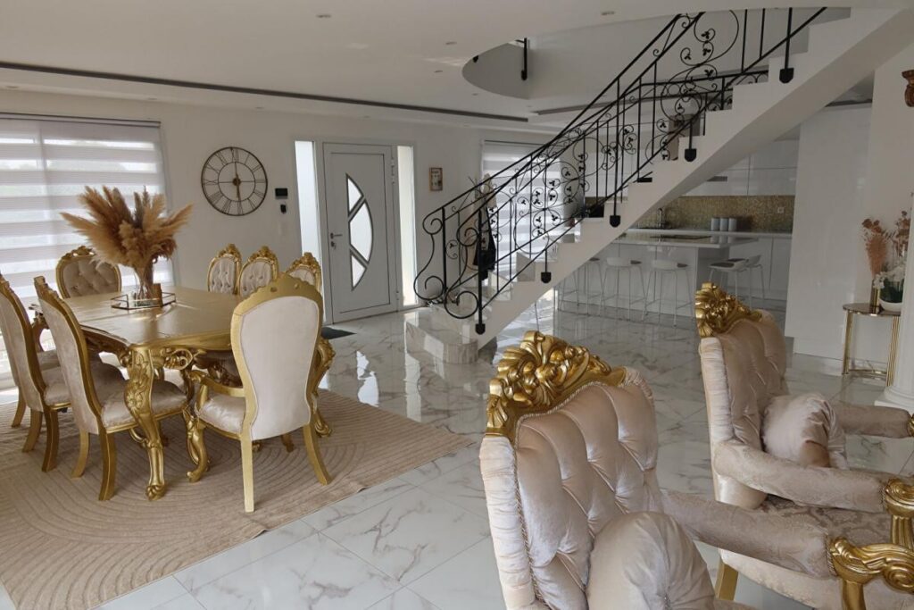 Maison d’architecte Besancon 7 pièce(s) 185 m2 – 7 pièces – 5 chambres – 185 m²