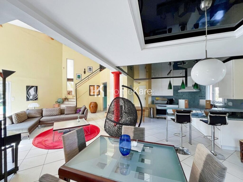 ELLE SAURA VOUS SEDUIRE – 6 pièces – 4 chambres – 200 m²