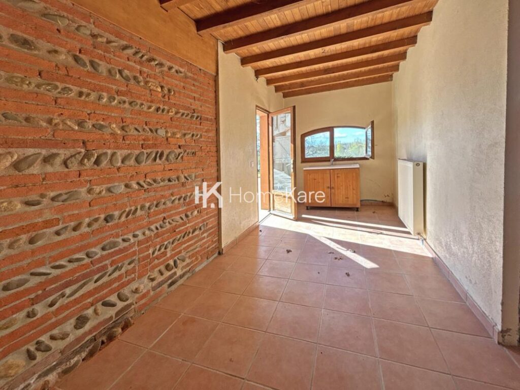 LE CHARME ASSURE !!! – 6 pièces – 5 chambres – 185 m²