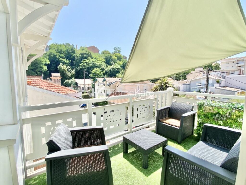 APPARTEMENT T5 DERNIER ETAGE – ASCENSEUR PRIVATIF – 5 pièces – 3 chambres – 132 m²