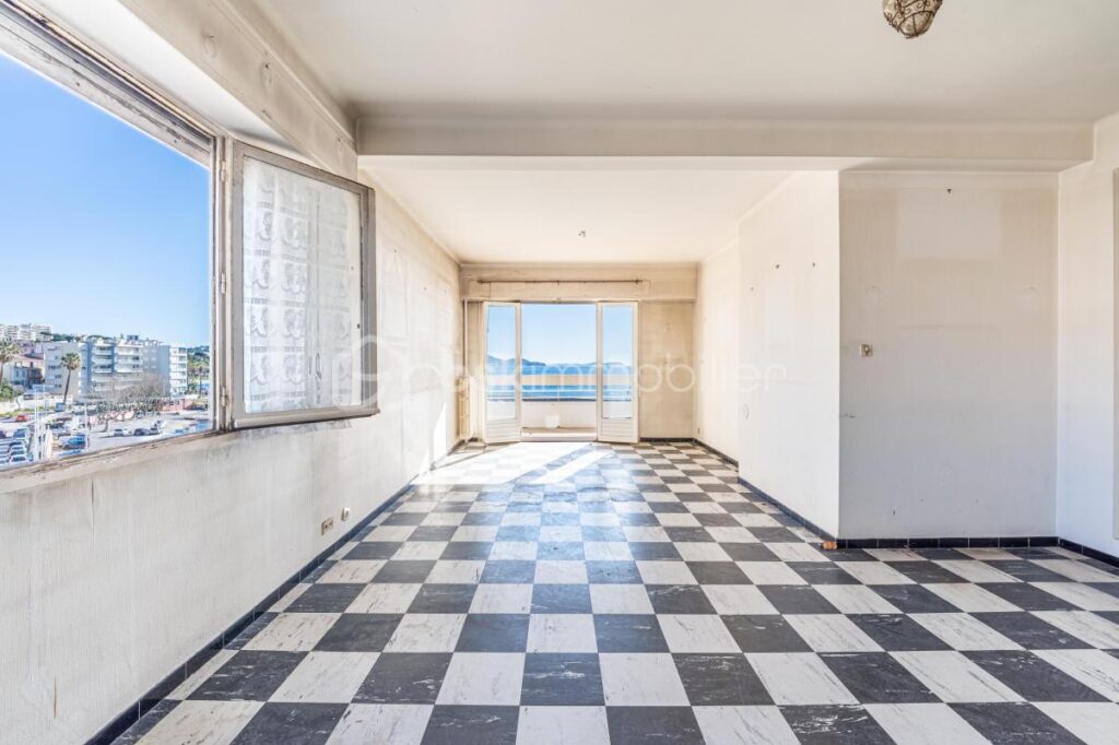 PEPITE À RENOVER – 4 pièces – 2 chambres – 75 m²