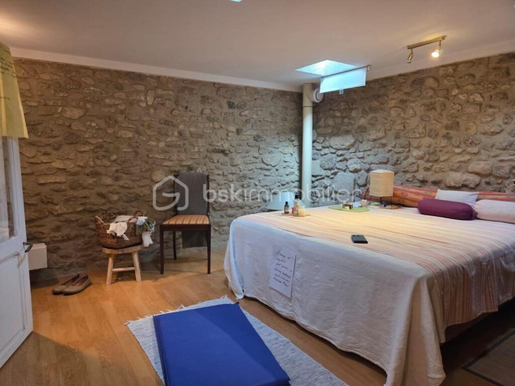 ✨ Maison de village de caractère – Vue panoramique & emplacement privilégié – 4 pièces – 3 chambres – 74 m²