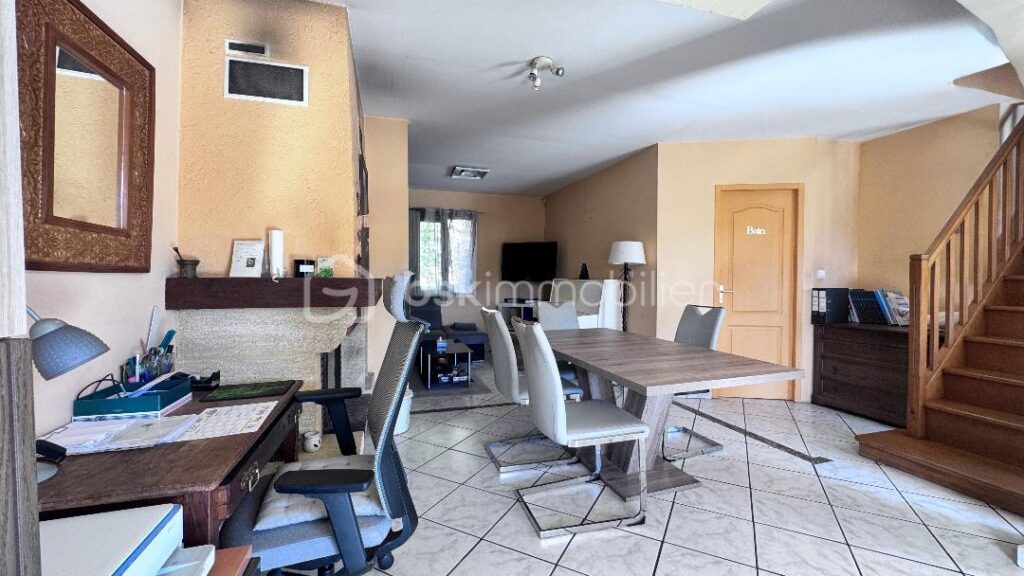 Achat d’une Maison familiale avec vue dominante sur la vallée – 4 pièces – 3 chambres – 119 m²