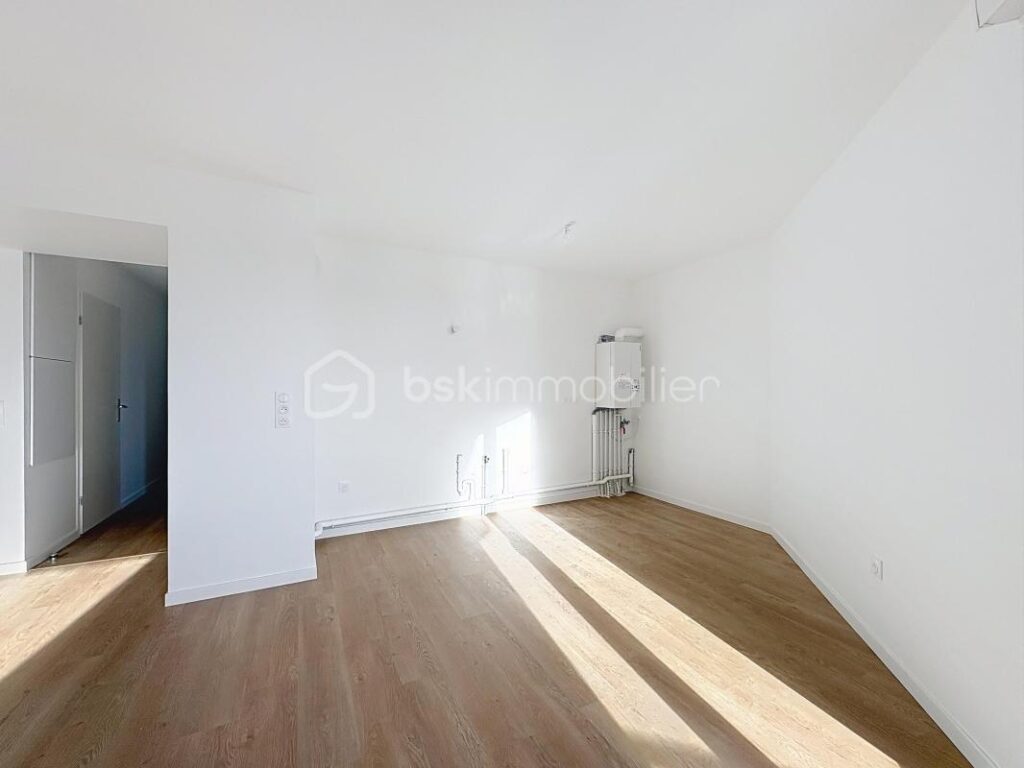 Appartement 4 pièces avec vue dégagée – 4 pièces – 3 chambres – 81 m²