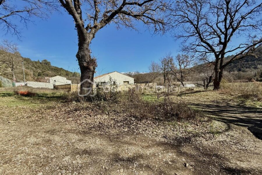 Terrain à vendre à Allemagne en provence