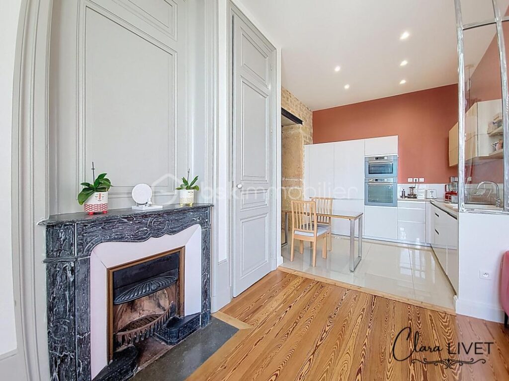 ✨ Exclusivité – T3 de charme dans maison de maître du XIXe siècle – Limas ✨ – 3 pièces – 2 chambres – 73 m²