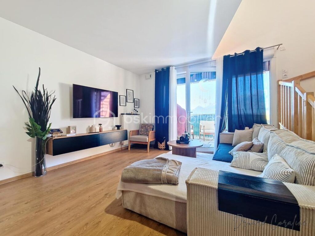 Grand T3 avec double balcon – 3 pièces – 2 chambres – 79 m²