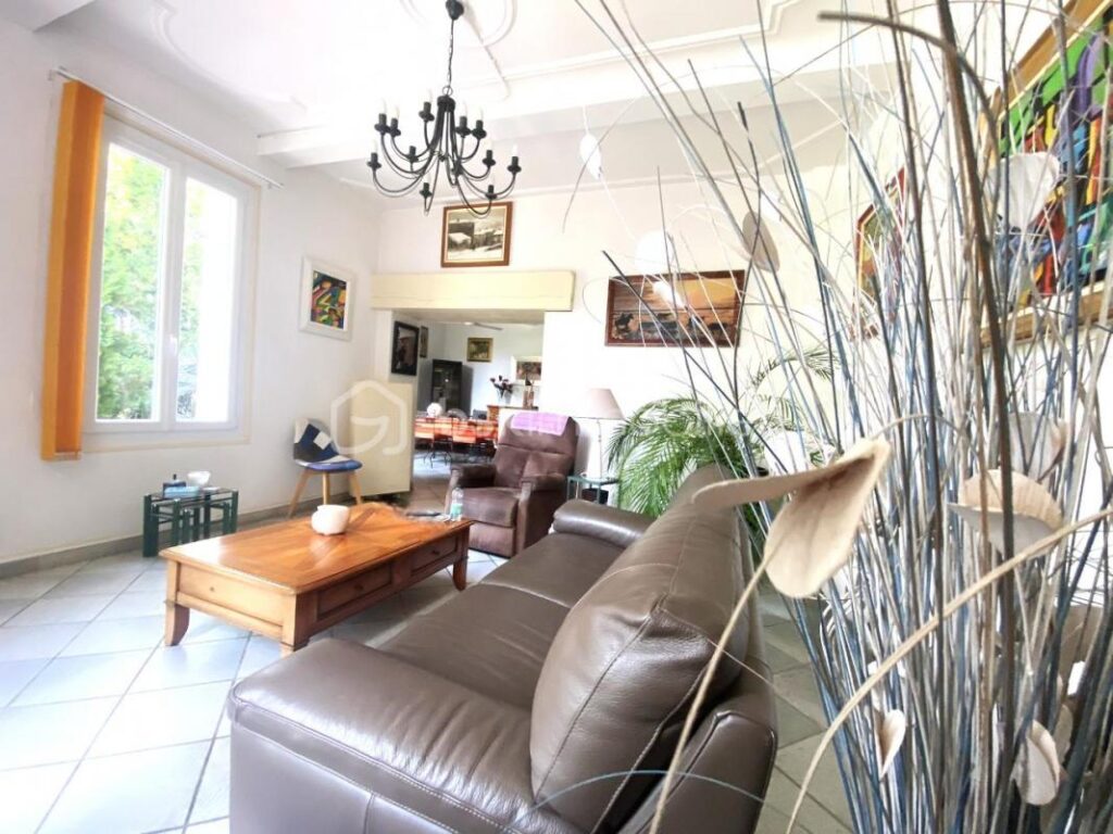 ✅ RARE — Maison 139m² avec piscine, 1150m² terrain, sans vis-à-vis – 6 pièces – 4 chambres – 139 m²