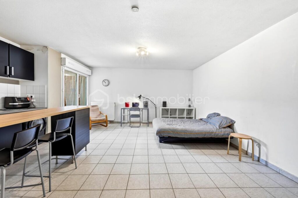 EN EXCLUSIVITE: STUDIO GRATTE CIEL – 1 pièce – NR chambres – 31 m²