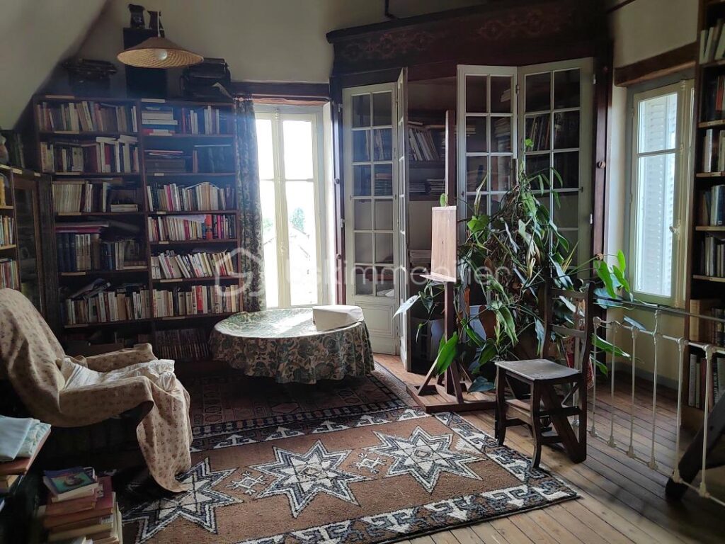 Très belle miaosn en pierre – 8 pièces – 4 chambres – 220 m²