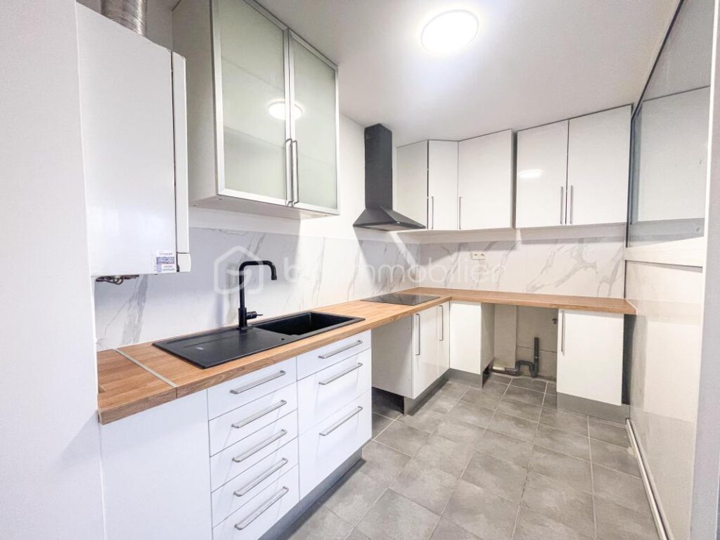 T3 Montpellier Malbosc – Dernier étage – Terrasse 20m² sans vis-à-vis – 2 parkings – Rénové – Tramway – 3 pièces – 2 chambres – 57 m²