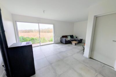 Maison neuve 2025 – Jardin – Vouhé proche Surgères – Classe Énergie A/A – Garage – 3 pièces – 2 chambres – 67 m²