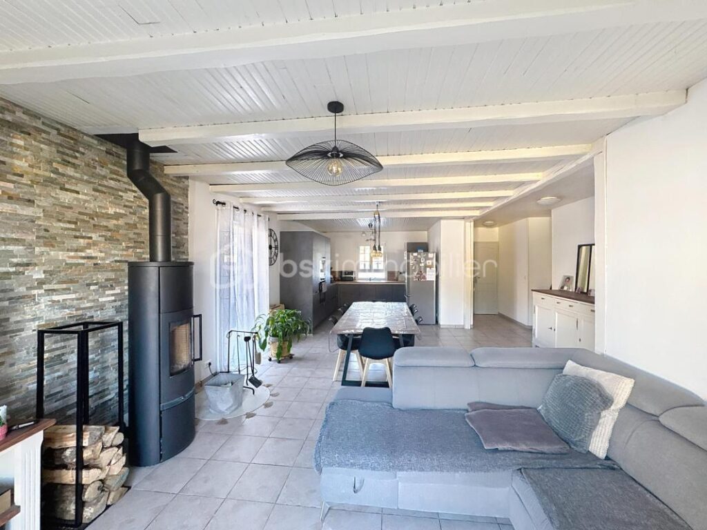 🔥 MAISON T4 90 m² + PISCINE + DOUBLE GARAGE – QUARTIER TRÈS RECHERCHÉ 🔥 – 4 pièces – 3 chambres – 90 m²