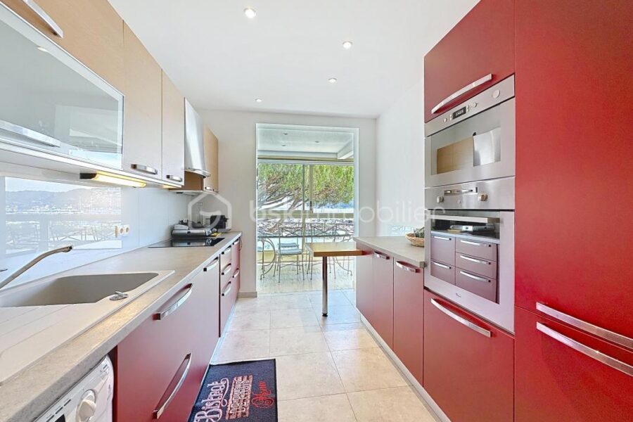 Appartement à vendre à Mandelieu la napoule
