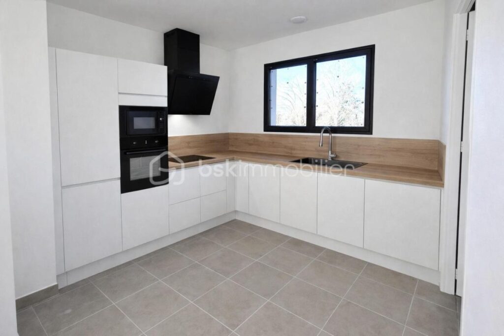 🏡 Maison neuve 4 chambres – Proche de SAFRAN – Livraison début 2026 clés en main – Vue Pyrénées – 5 pièces – 4 chambres – 105 m²