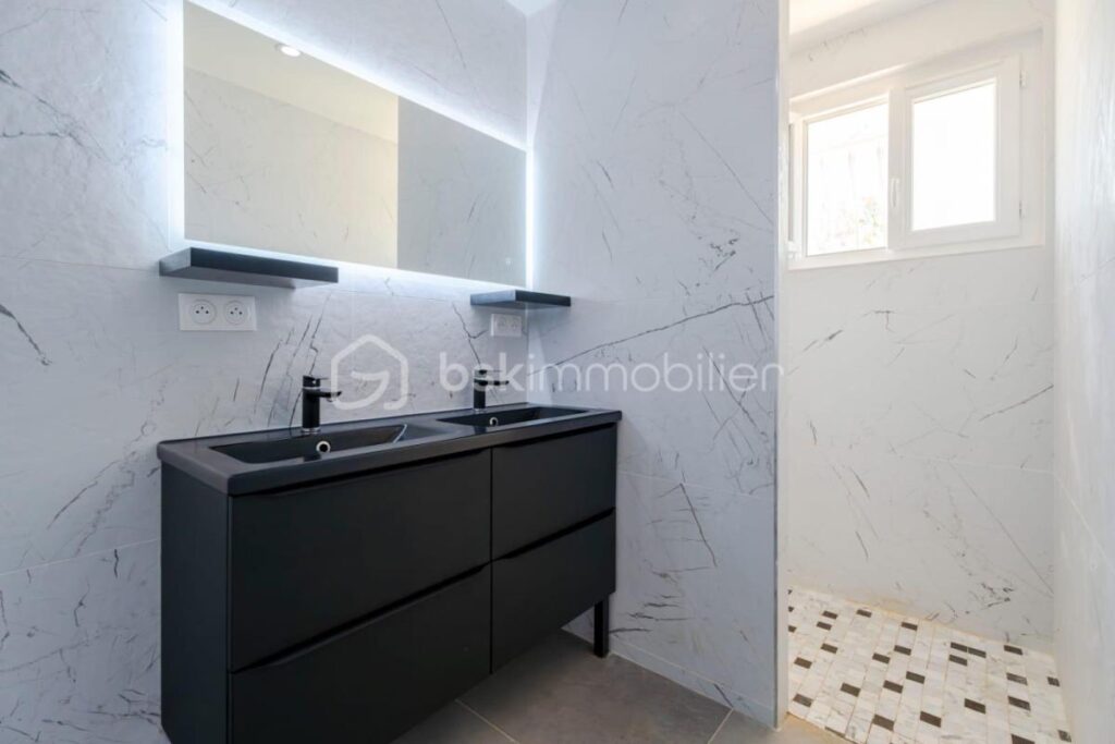 A SAISIR LES LONES – 3 pièces – 2 chambres – 76 m²