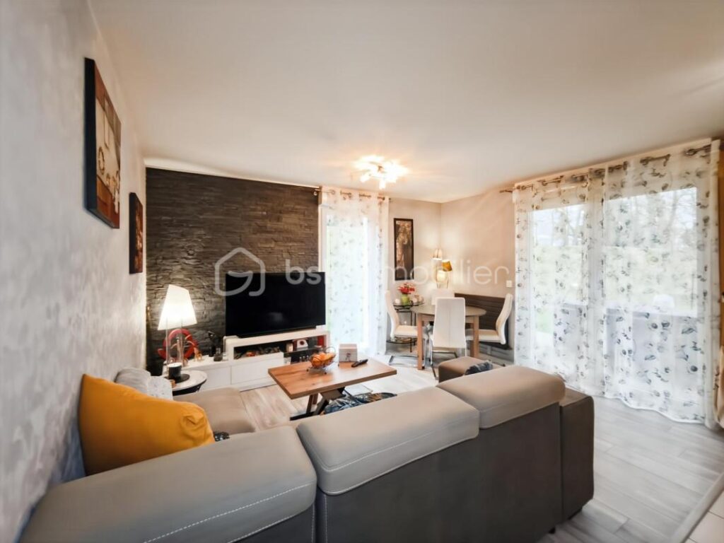 Appartement en rez de jardin sur la commune de Dammartin en Goele – 3 pièces – 2 chambres – 58 m²