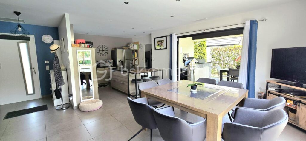 Maison sans travaux – 6 pièces – 5 chambres – 145 m²