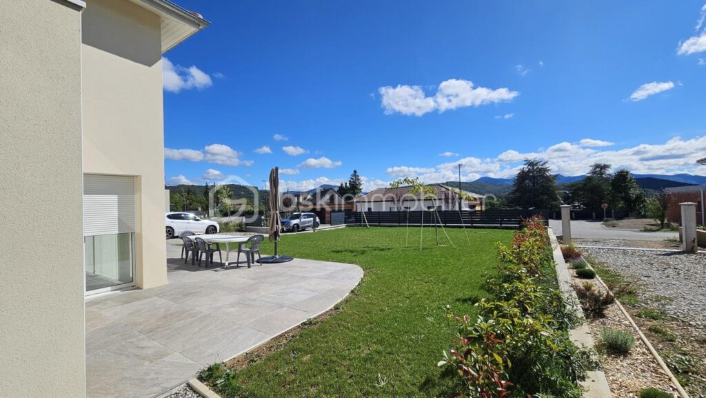 Maison récente , 4 chambres – 5 pièces – 4 chambres – 128 m²