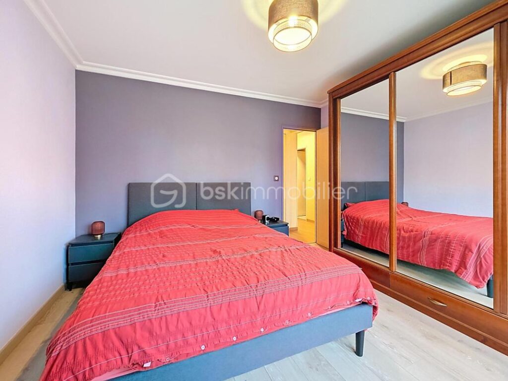 Bel appartement 5 pièces de 97m² – 5 pièces – 3 chambres – 96 m²