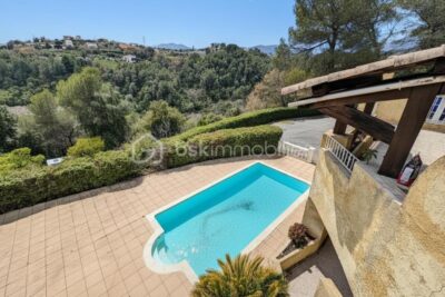 La Gaude – Villa de caractère avec piscine, studio indépendant et DPE A, au calme absolu – 5 pièces – 4 chambres – 175 m²