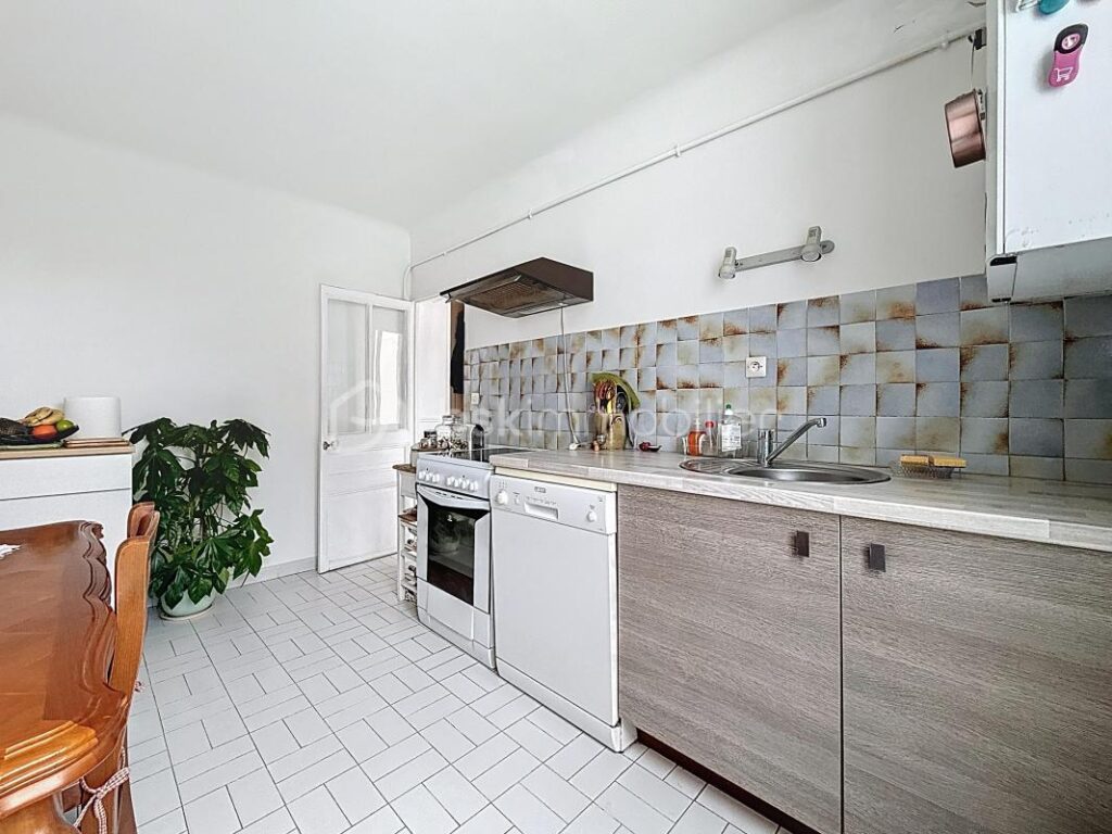 Maison de 100 m² – 5 pièces – Terrain 496 m² – 5 pièces – 3 chambres – 100 m²