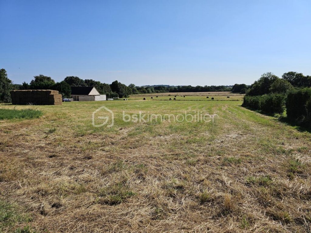A vendre chez BSK immobilier , terrain constructible et viabilisé opportunité à saisir !!! – NR pièces – NR chambres – 1801 m²