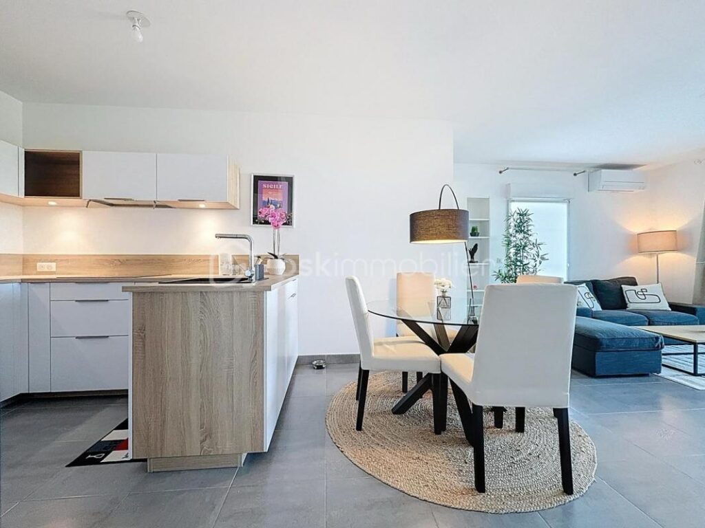 APPARTEMENT 3 PIÈCES 62m2 AVEC TERRASSE ET PARKING – 3 pièces – 2 chambres – 62 m²